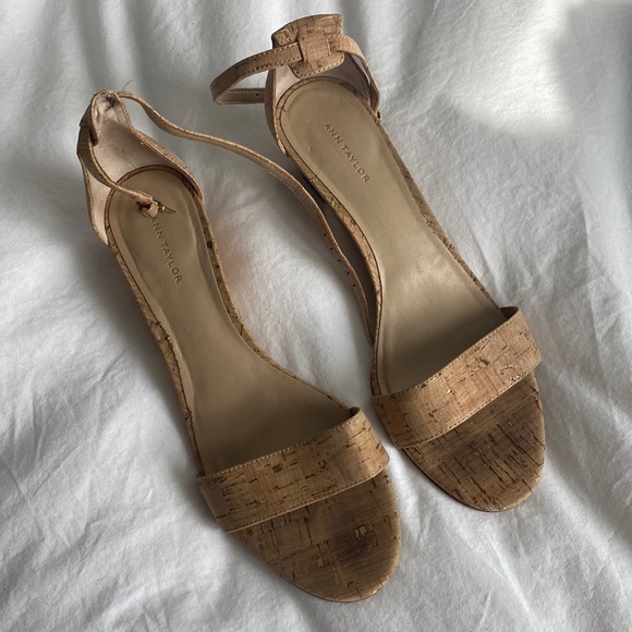 Ann Taylor 2” Cork Wedge - Picture 1 of 4